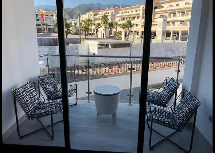 4 Gran8nerja 公寓 *