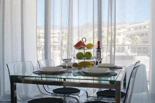 4 Gran8nerja Apartament *